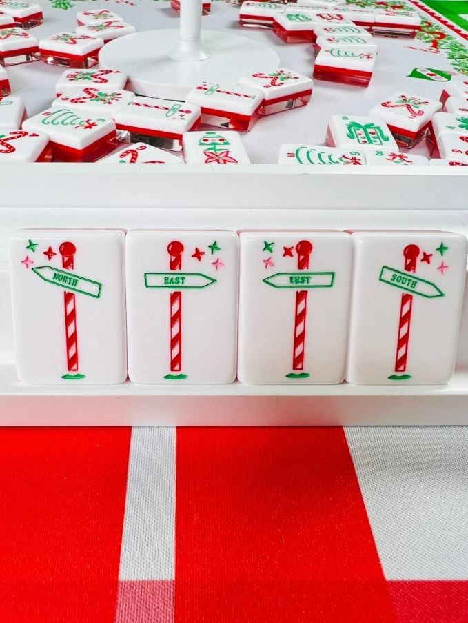 Pink Holly Jolly Christmas Mahjong Set