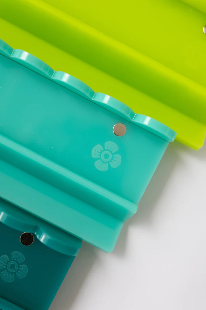 The Woodlands Mahjong Society Scalloped Acrylic Racks